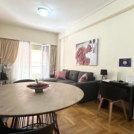 Harokopio Apartment In Atene Esterno foto