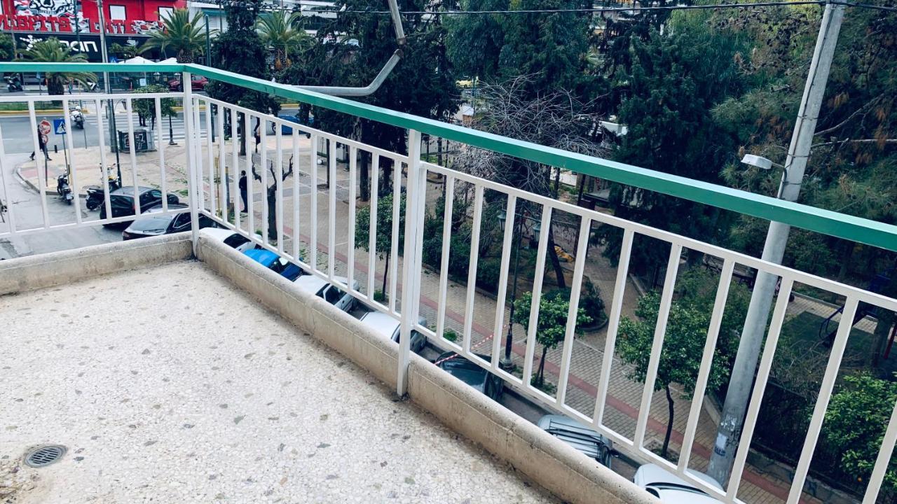 Harokopio Apartment In Atene Esterno foto
