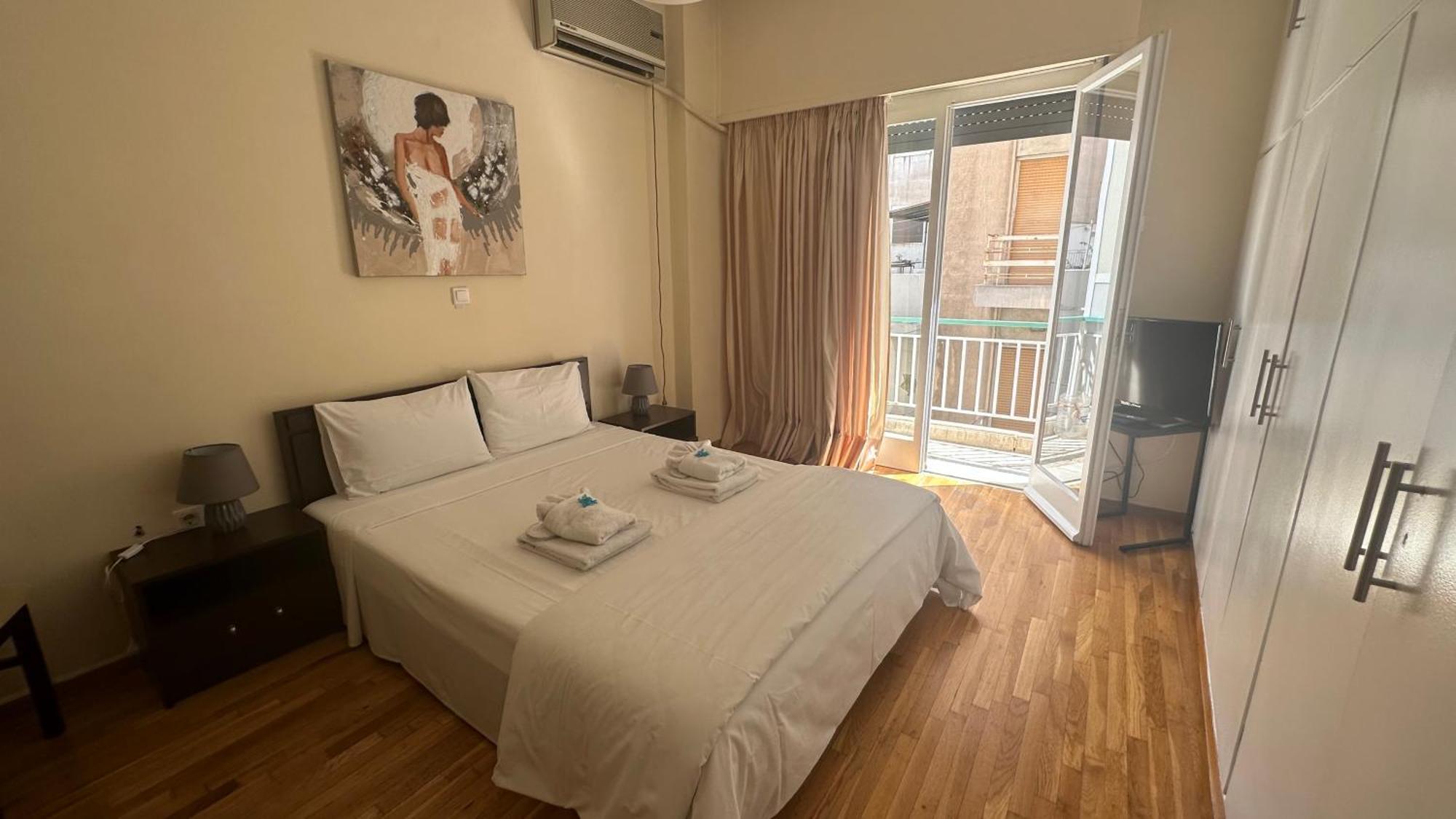 Harokopio Apartment In Atene Esterno foto
