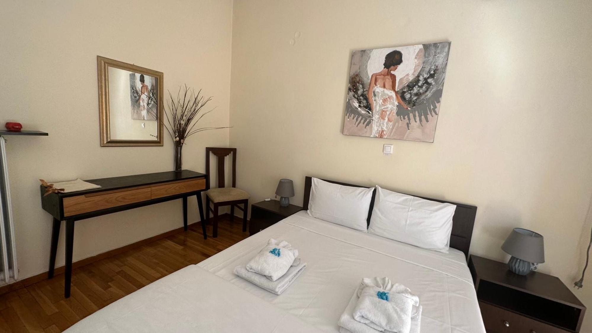 Harokopio Apartment In Atene Esterno foto