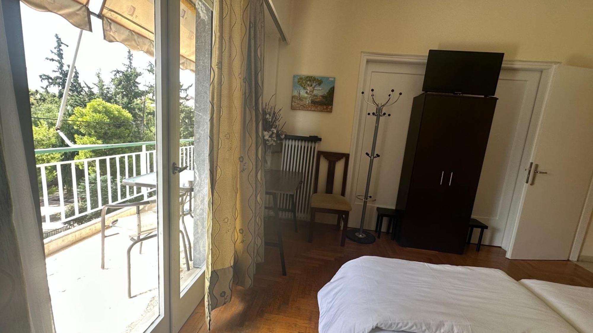 Harokopio Apartment In Atene Esterno foto