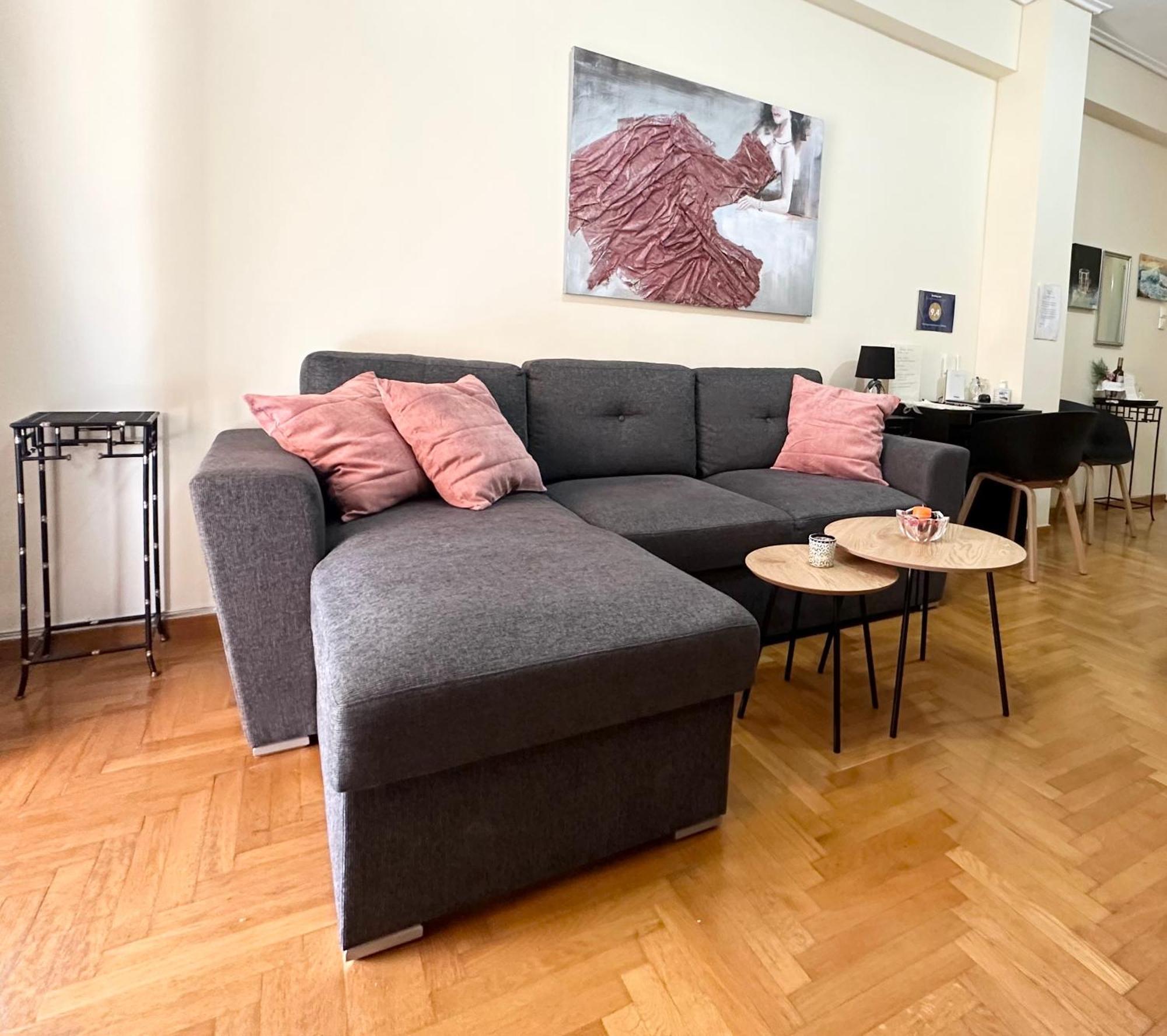 Harokopio Apartment In Atene Esterno foto