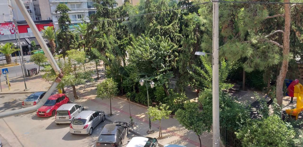 Harokopio Apartment In Atene Esterno foto