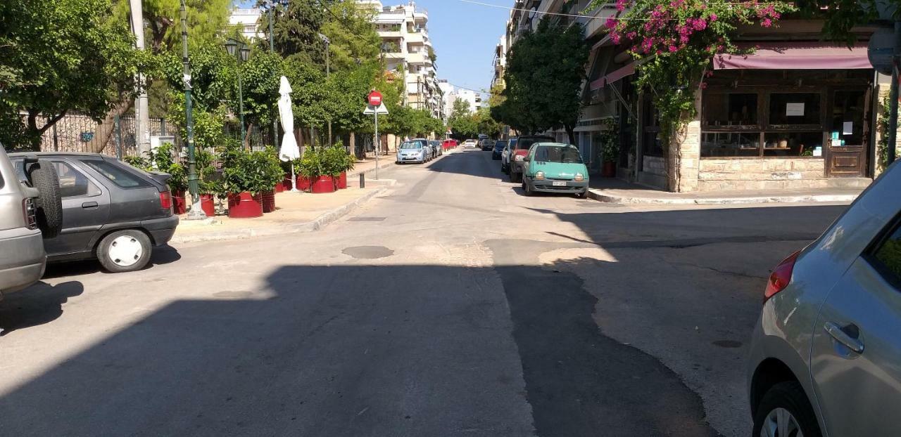 Harokopio Apartment In Atene Esterno foto